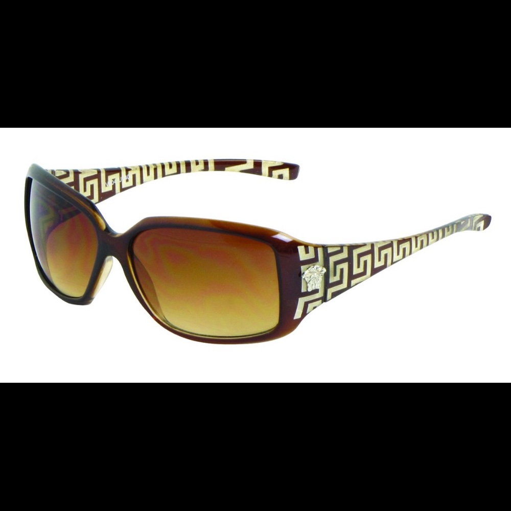 Women’s plastic fram Fashion Sunglasses NWT